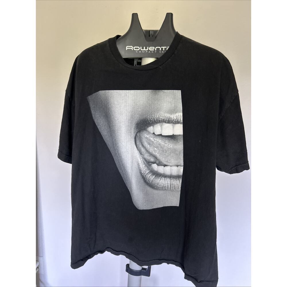 Street Vault Shirt Mens XXL Black Streetwear Graphic Tee Mouth Tongue Lips Teeth